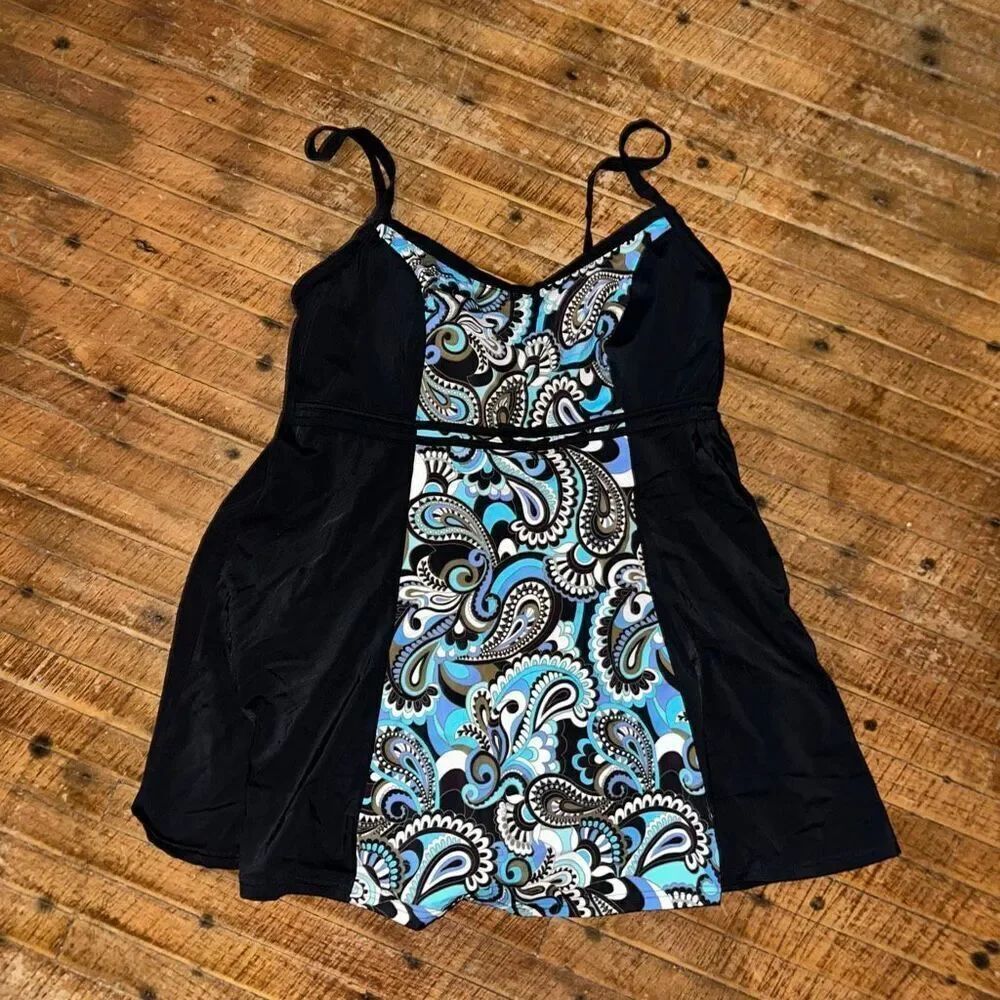 A Shore Fit modest sz 18 flowy artsy paisley Swimsuit